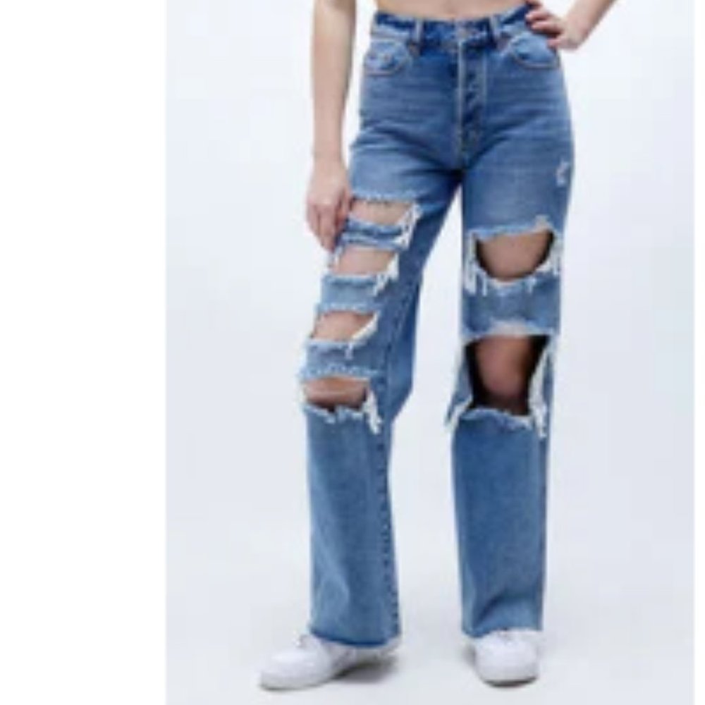 PacSun Distress ripped Jeans - never worn